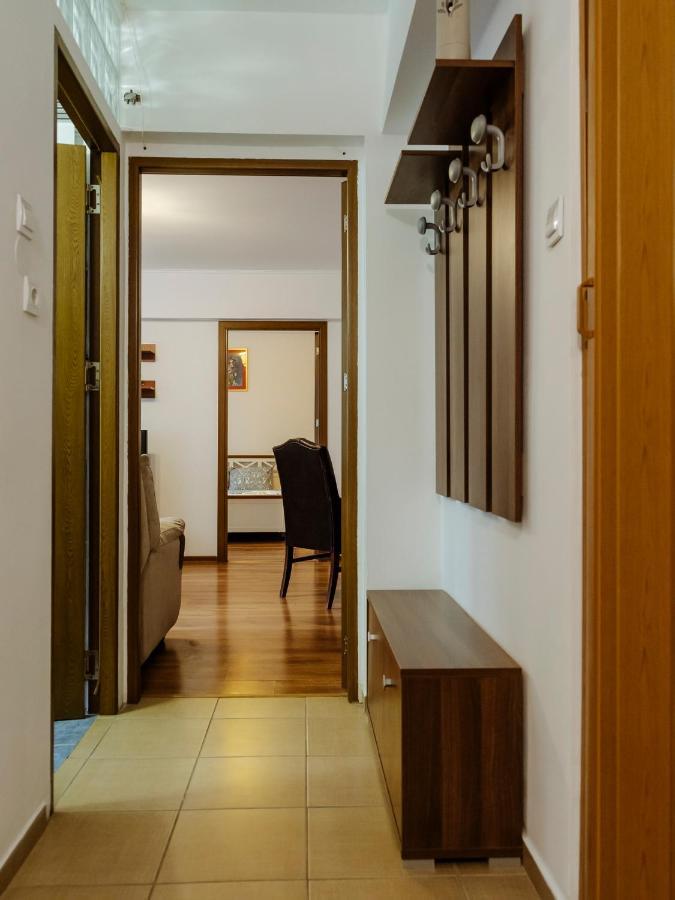 Old Town Historic Apartment With Backyard Mini Park Boekarest Buitenkant foto