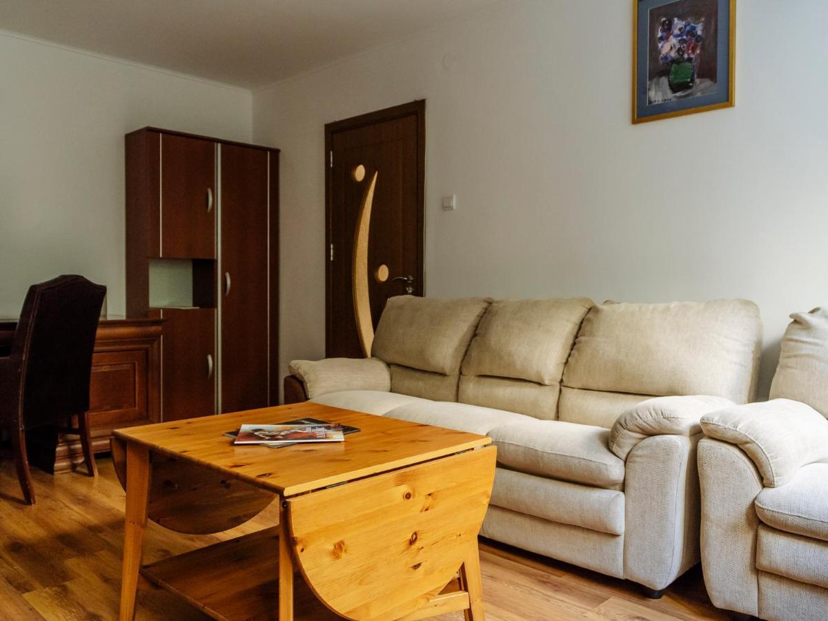 Old Town Historic Apartment With Backyard Mini Park Boekarest Buitenkant foto
