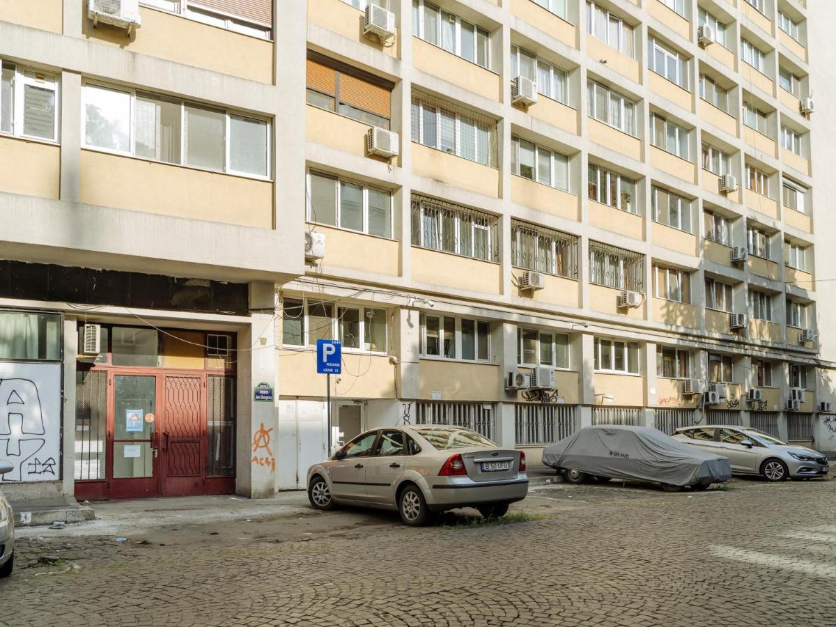 Old Town Historic Apartment With Backyard Mini Park Boekarest Buitenkant foto